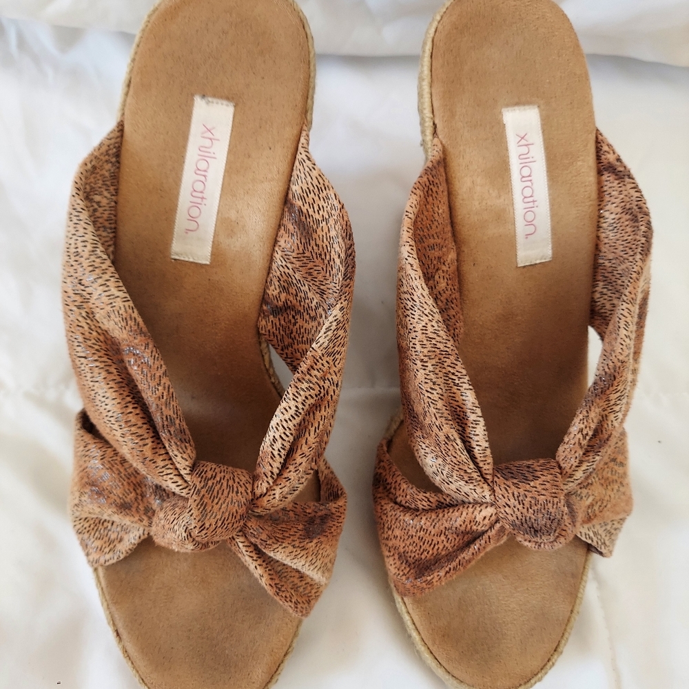 Xhilaration sandals - Picture 3 of 4
